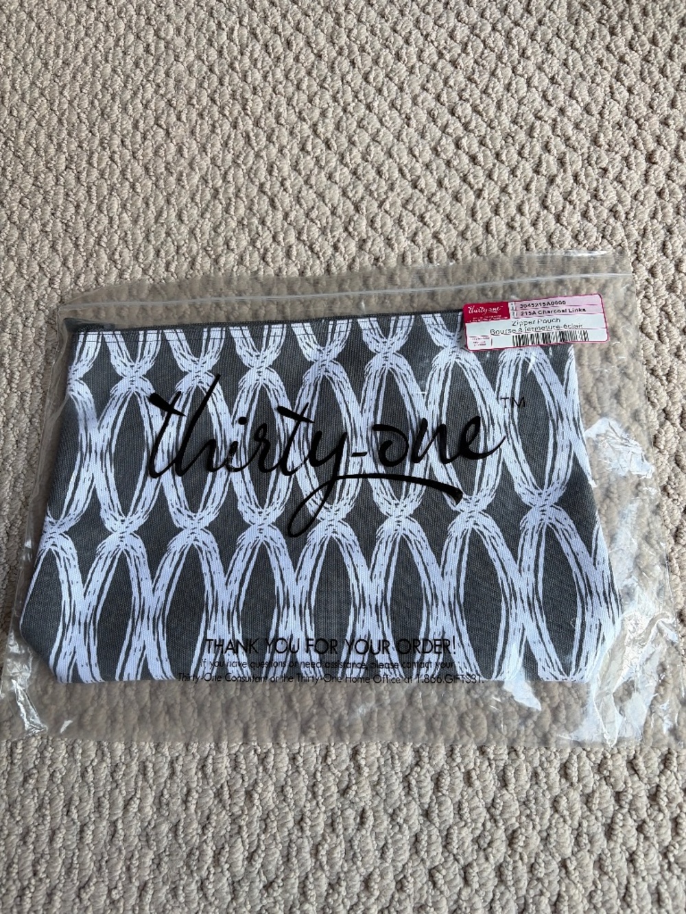 New 31 zipper pouch, charcoal Link pattern